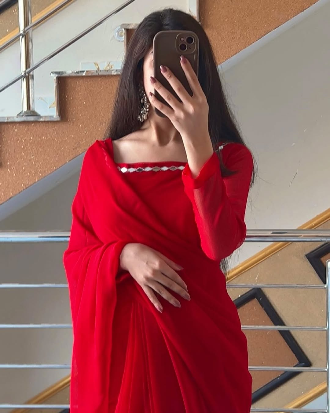 Shama-e-Husn Chiffon Saree Red