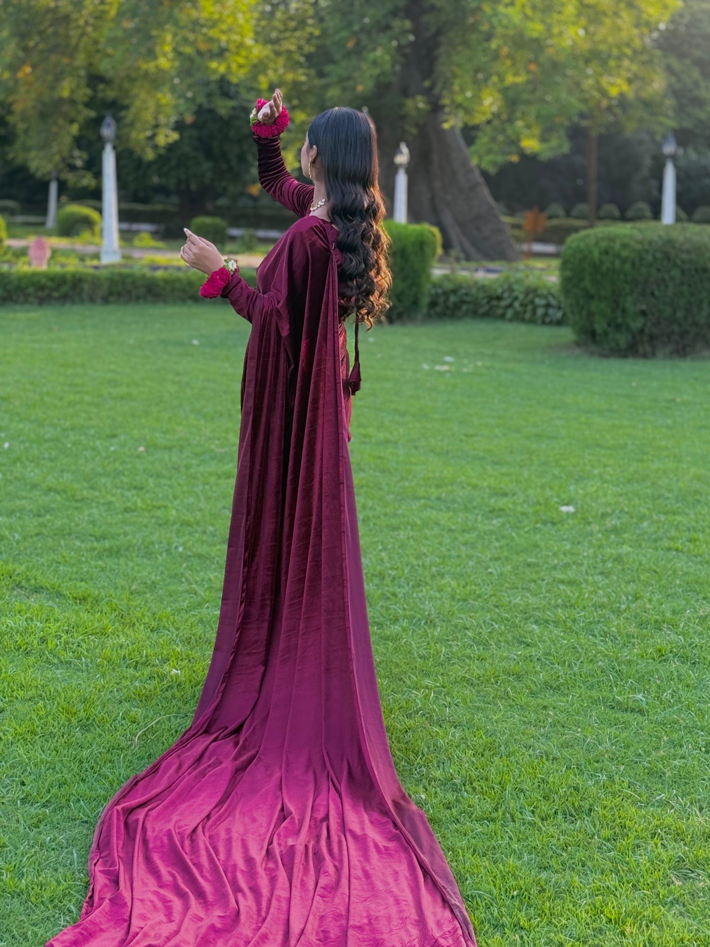 ✨ Midnight Majesty – Velvet Saree ✨