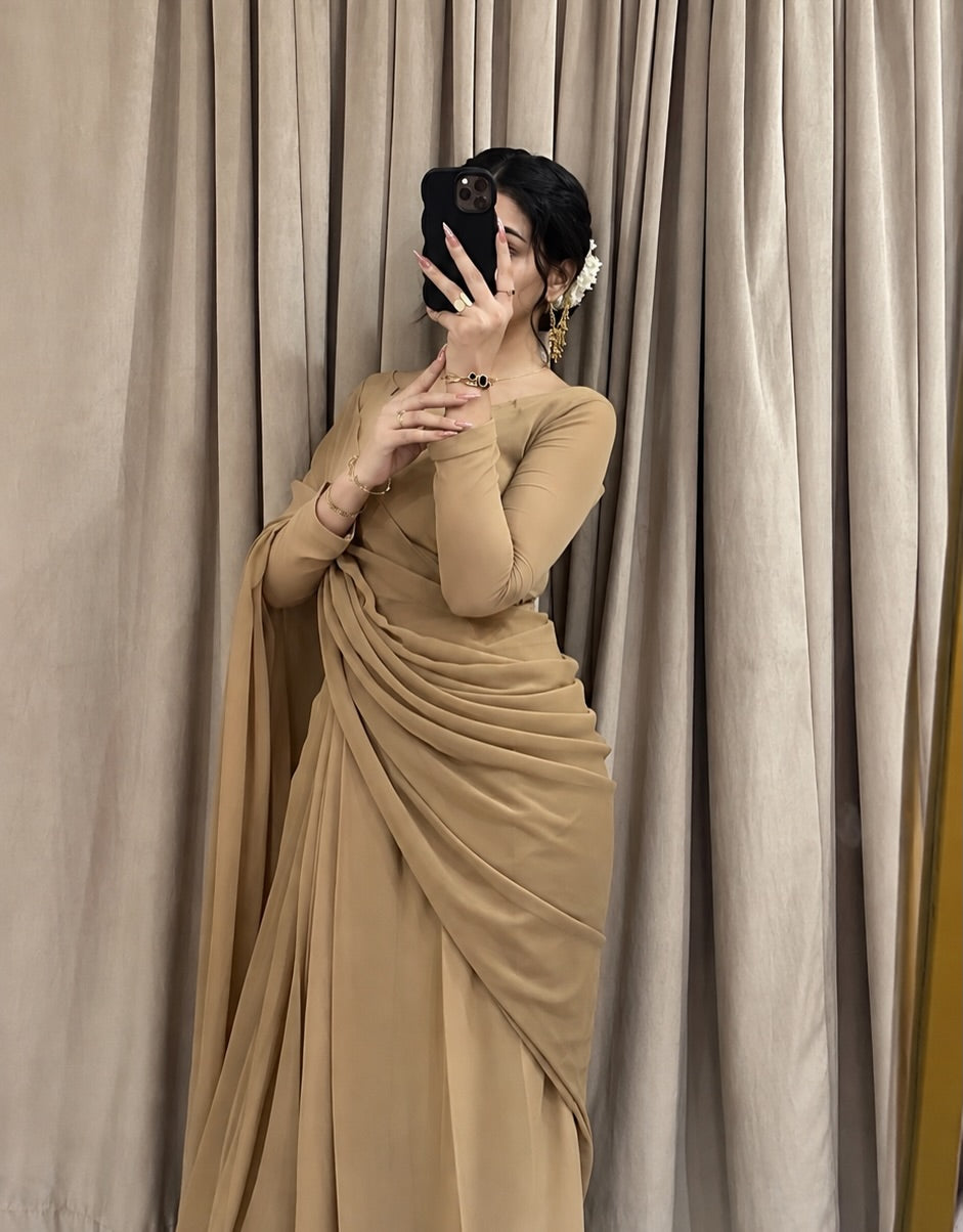 Sculpted Double-Arc Chiffon Saree