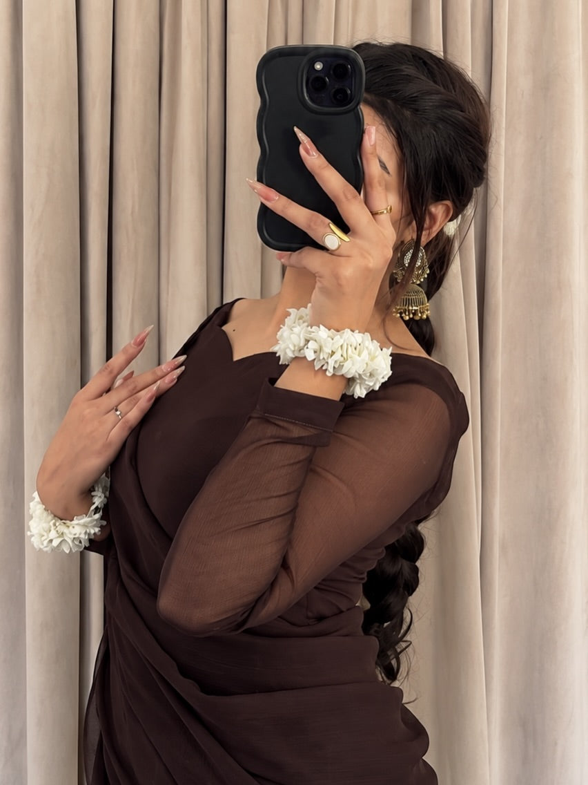 Sculpted Double-Arc Chiffon Saree
