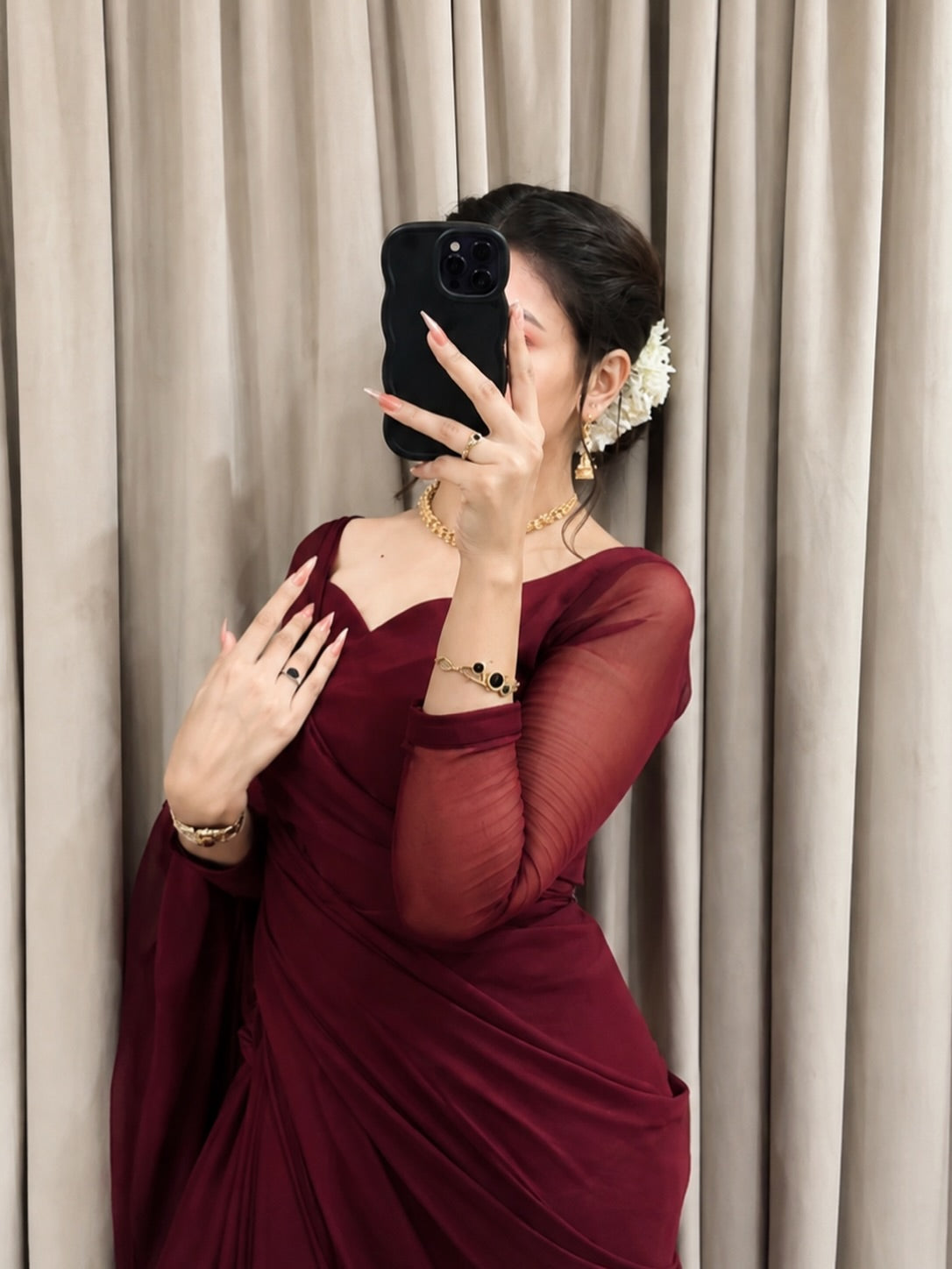 Sculpted Double-Arc Chiffon Saree