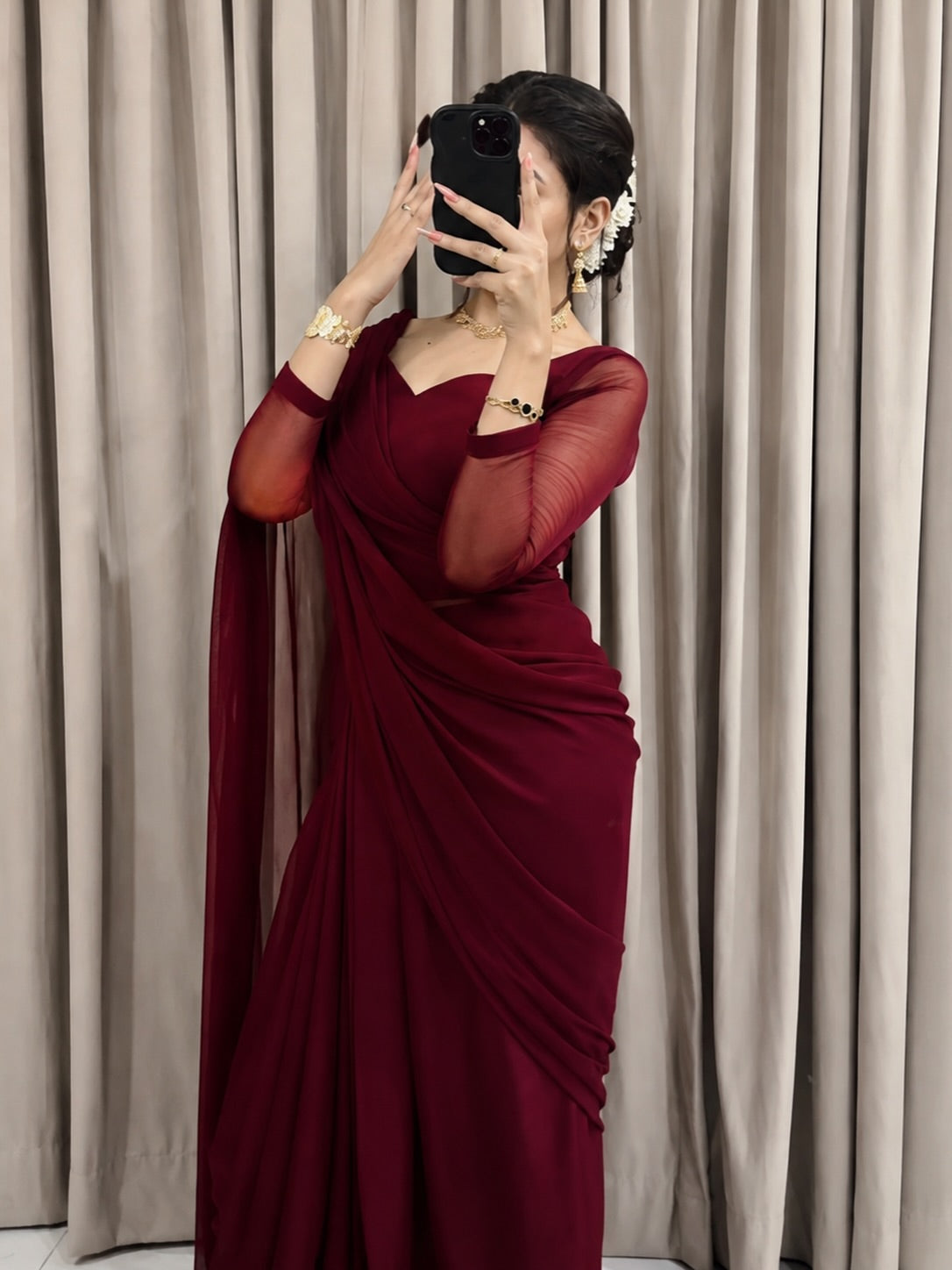 Sculpted Double-Arc Chiffon Saree