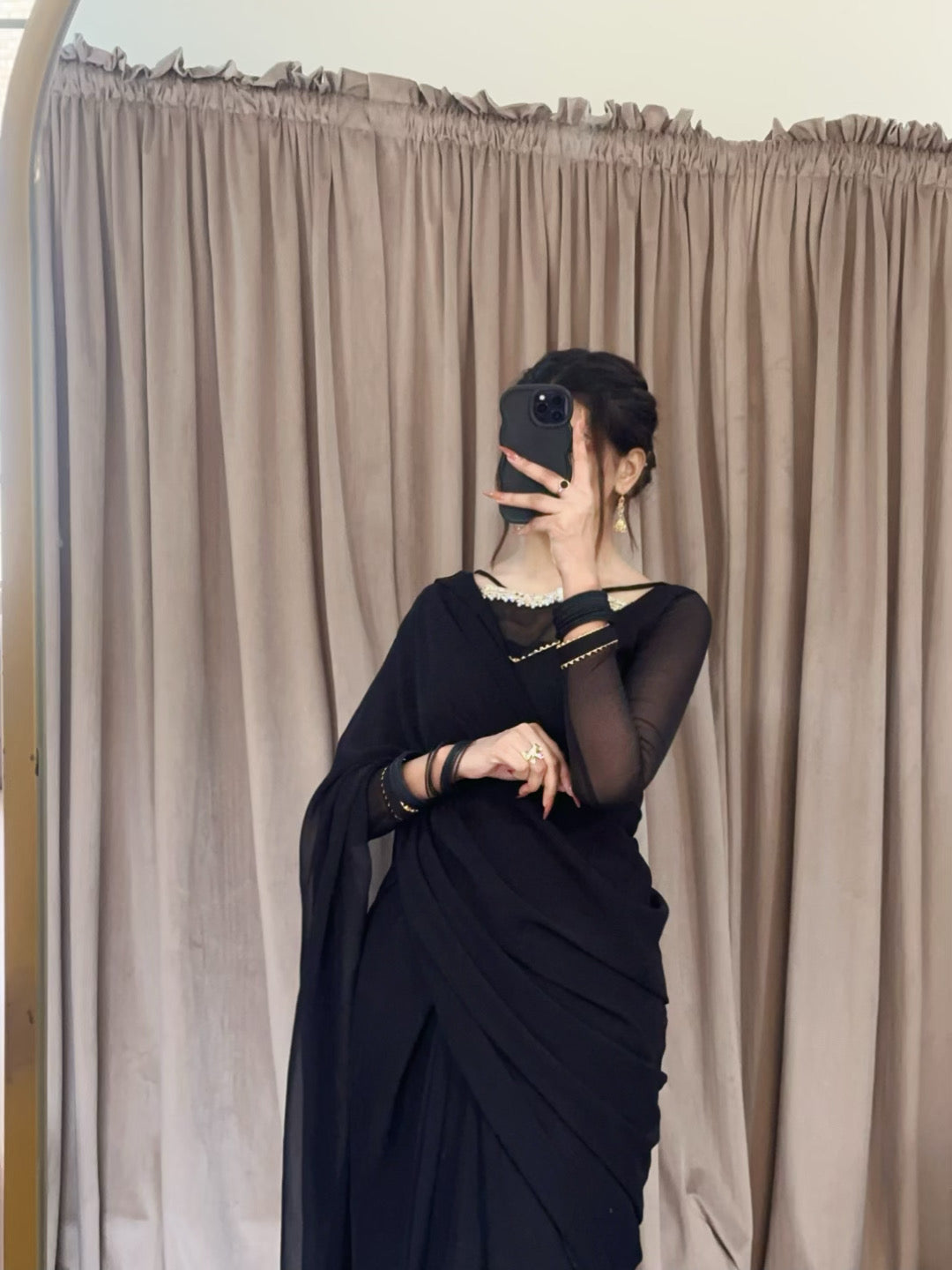 ✨ Zebaish Chiffon Saree
