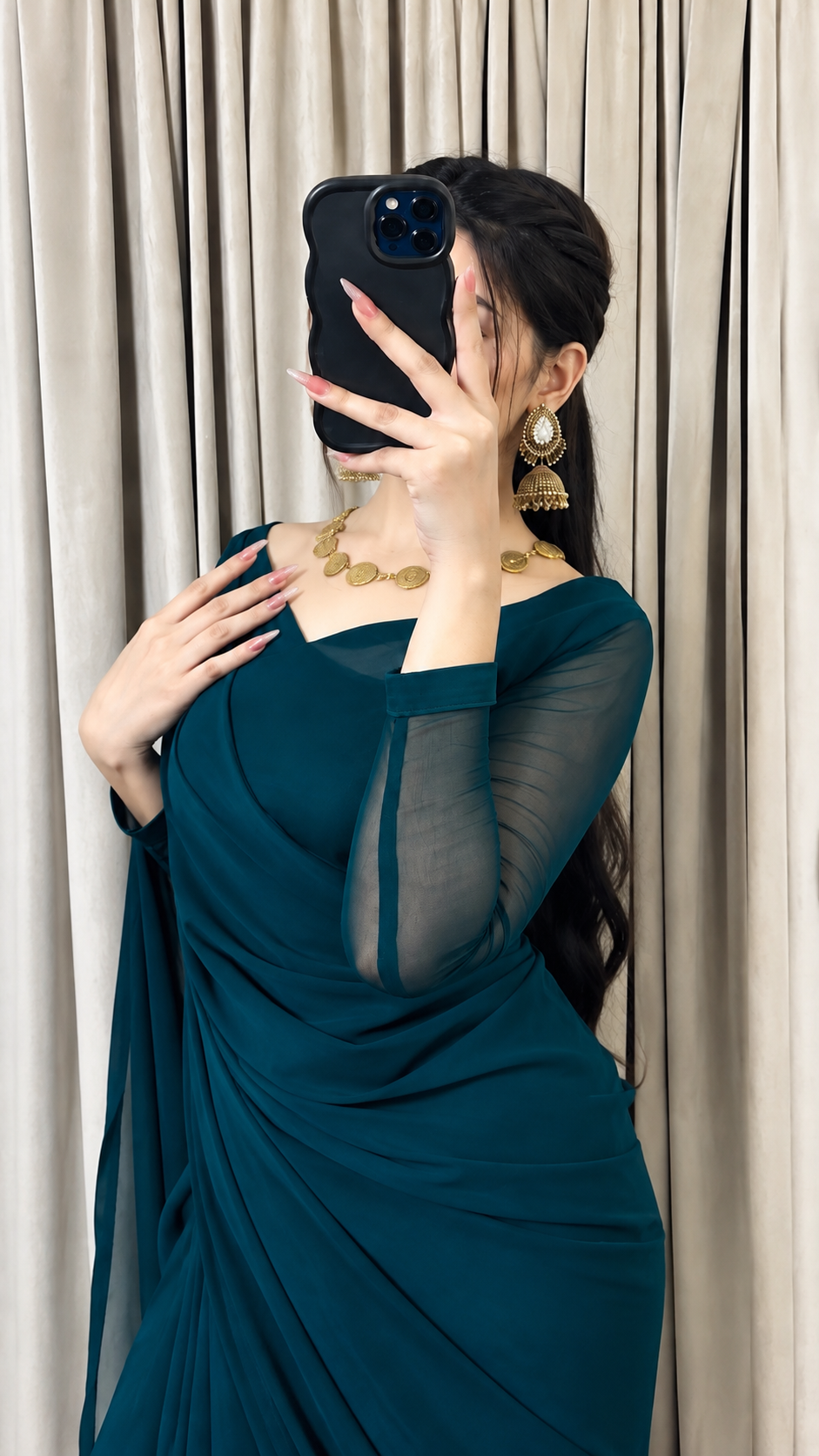 Sculpted Double-Arc Chiffon Saree