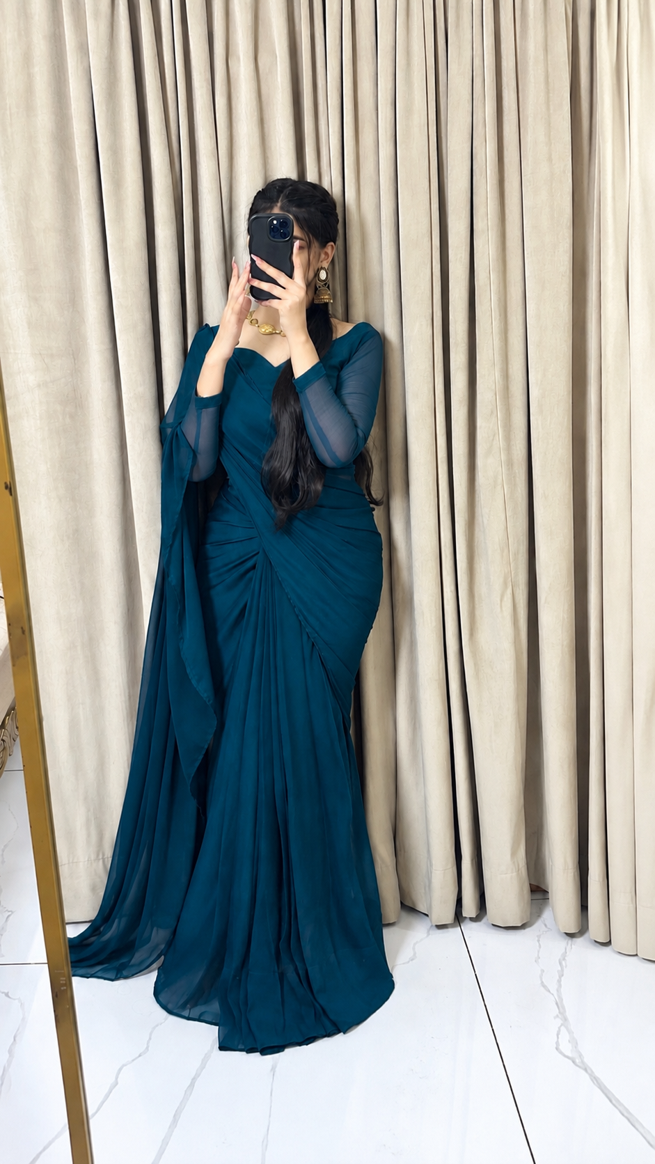Sculpted Double-Arc Chiffon Saree