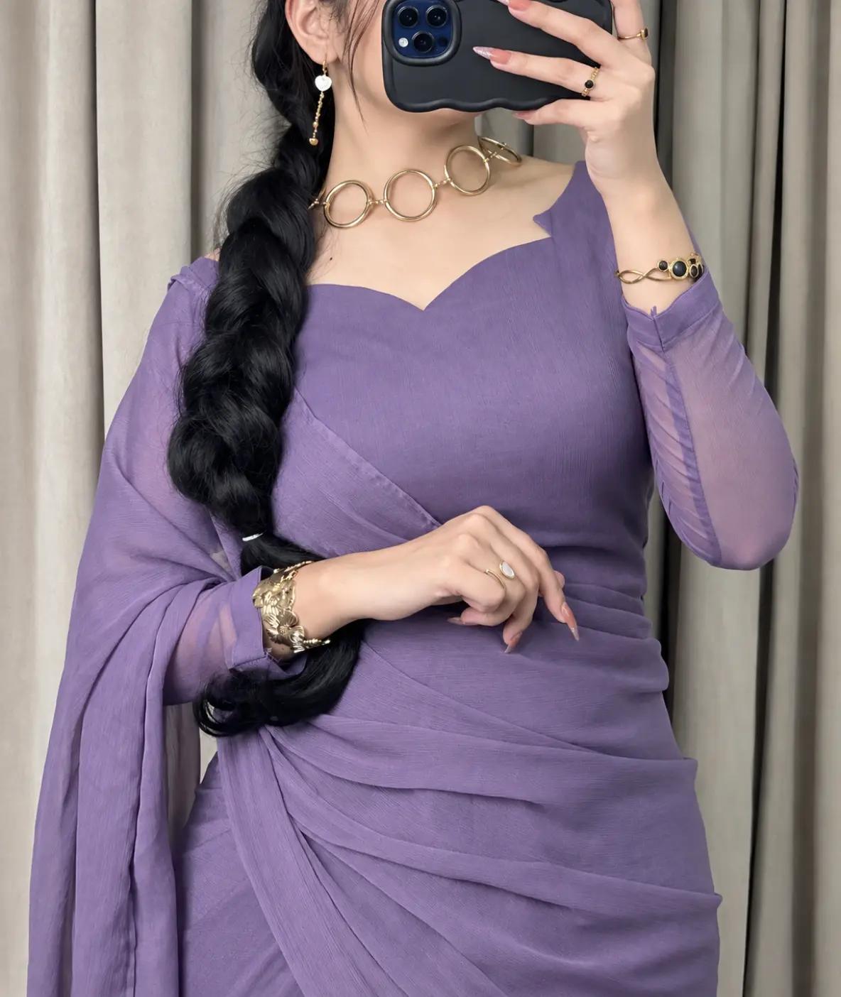 Sculpted Double-Arc Chiffon Saree