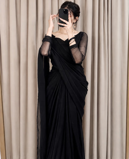 Sculpted Double-Arc Chiffon Saree