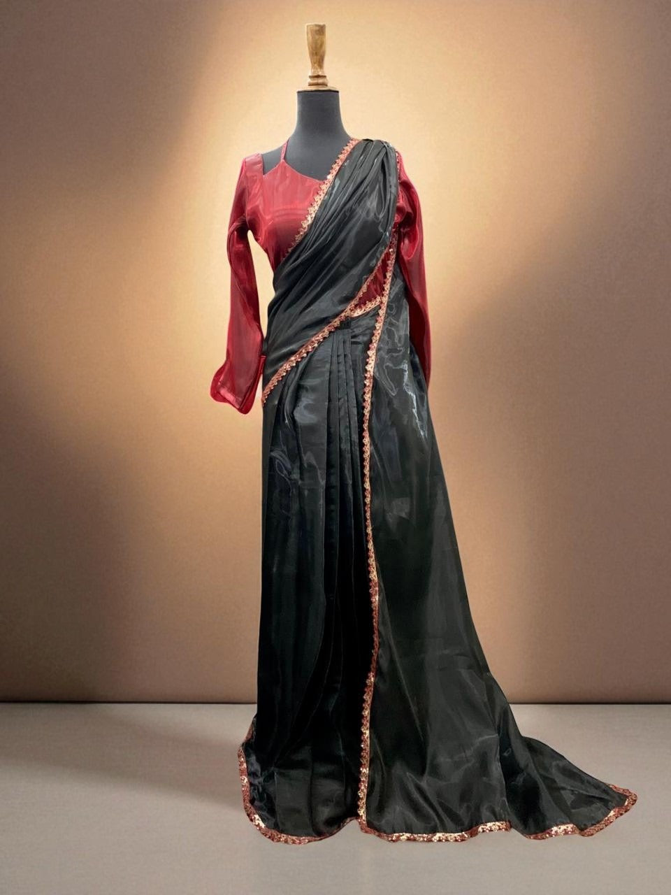 🌹 Mehr-o-Siyaah Saree ❤️🖤