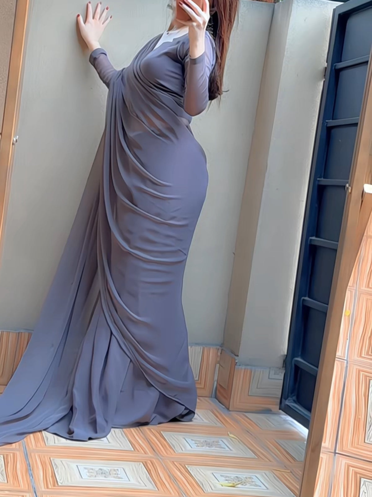 Sculpted Double-Arc Chiffon Saree